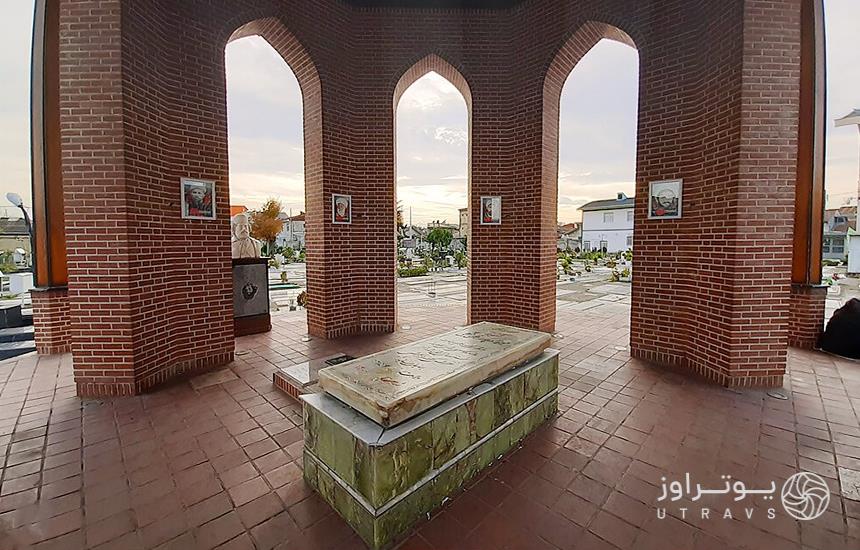 معماری آرامگاه میرزا کوچک خان جنگلی 